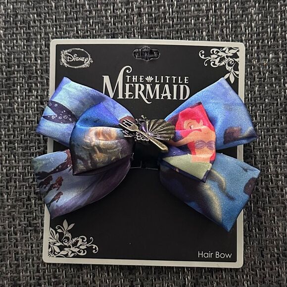 Disney's The Little‎ Mermaid Castle Bow - Picture 2 of 6